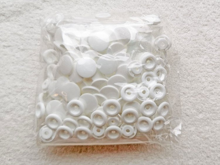 napy plastikowe 18\" 50kpl - kolor biały nr 1